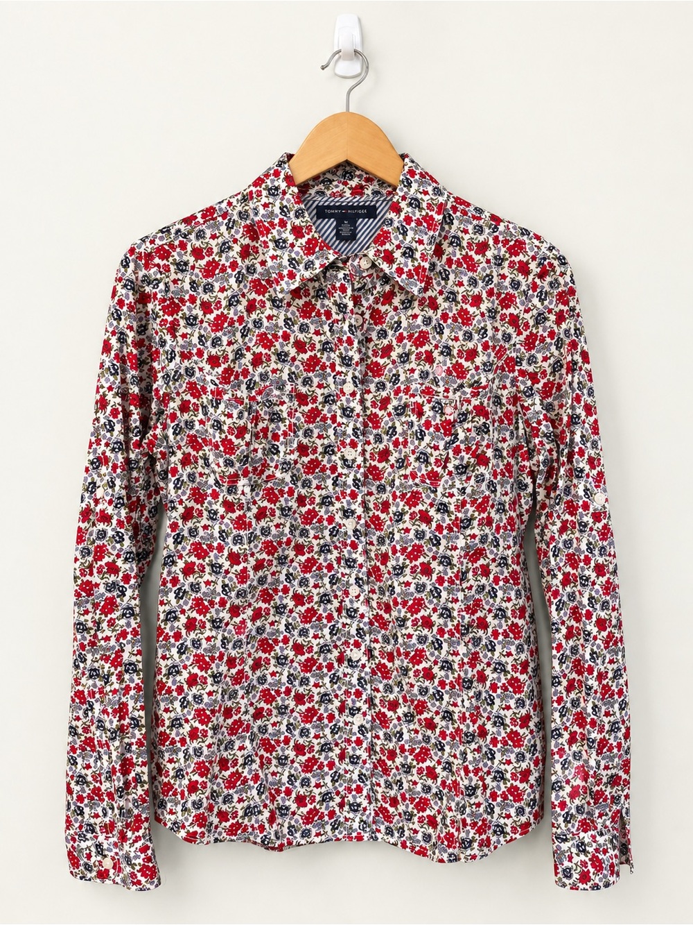 Tommy Hilfiger Women’s Floral Button Down Shirt Red Navy Size M